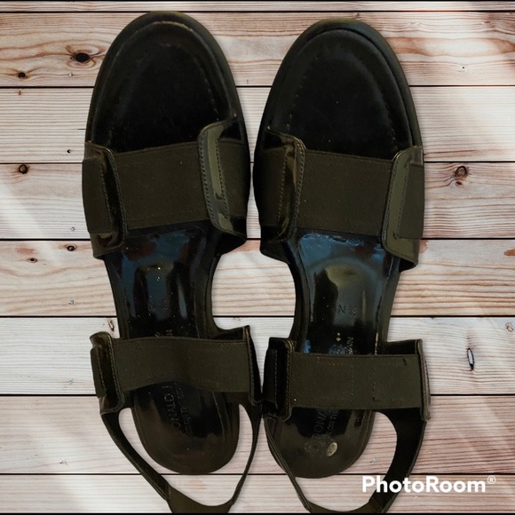 Donald J Pilner Black open toe Sandal size 8.5N - Picture 11 of 11